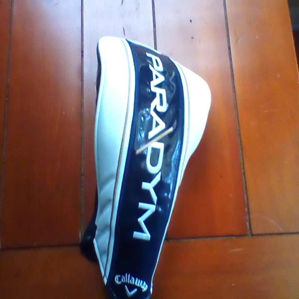 NWOT Callaway Paradym mens driver headcover.